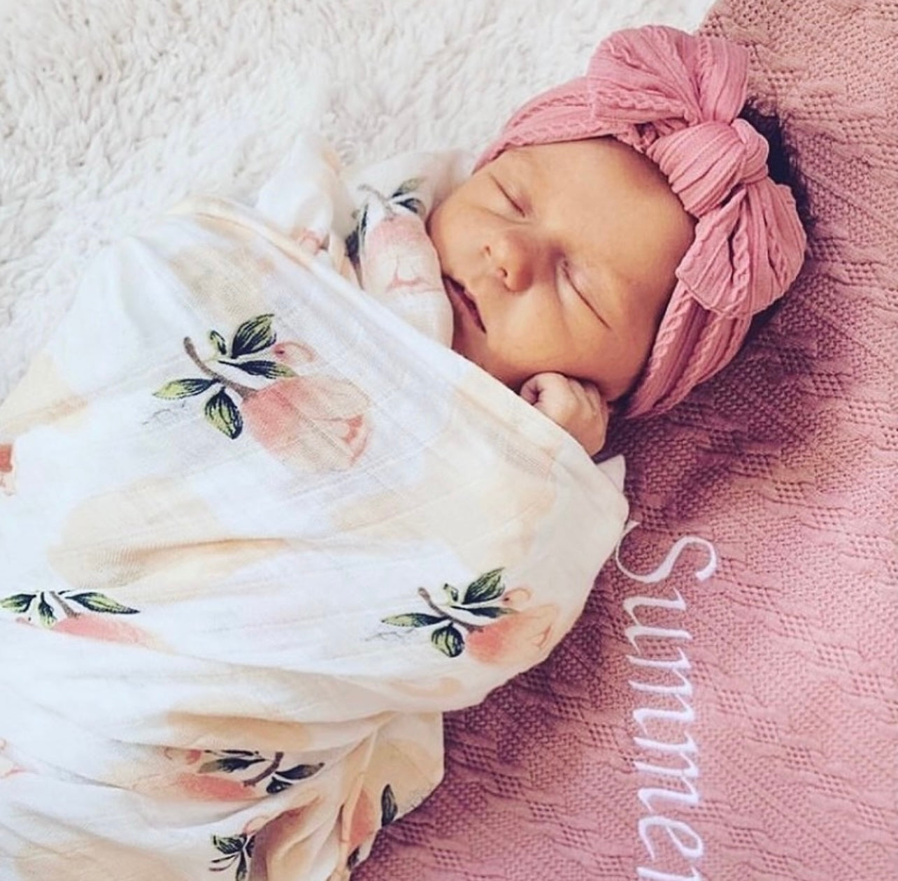 Cable knit bow headband- French rose
