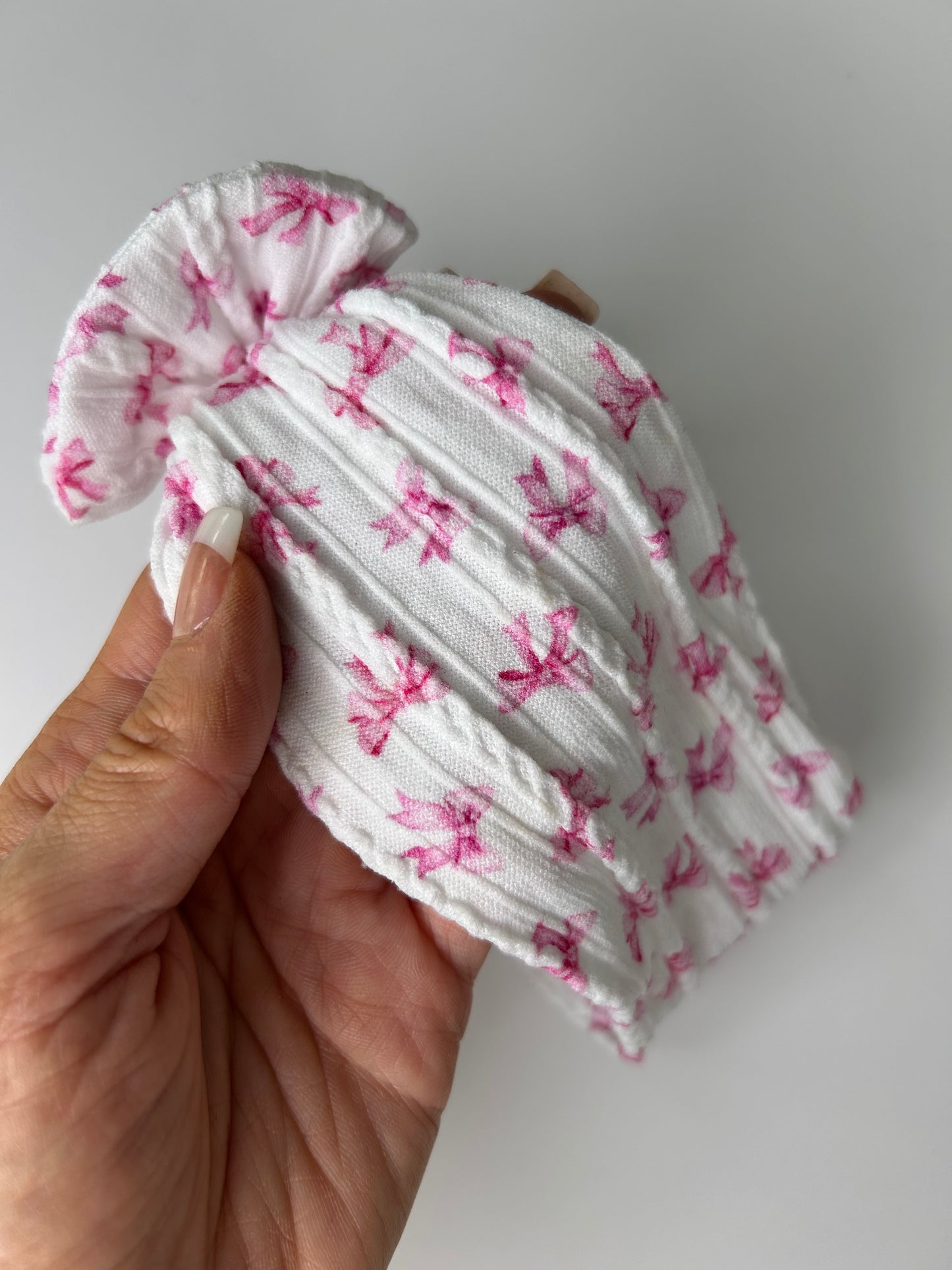 Mini bow design cable knit bow headband - White
