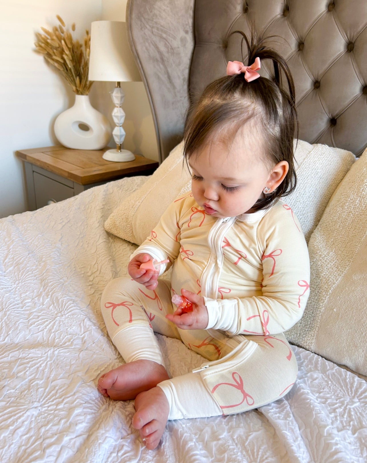 Bow design zip sleepsuit